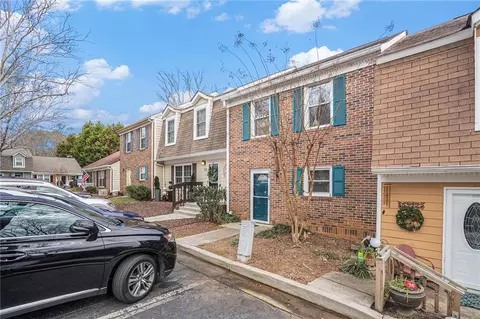 140 Teal Ct, Roswell, GA 30076