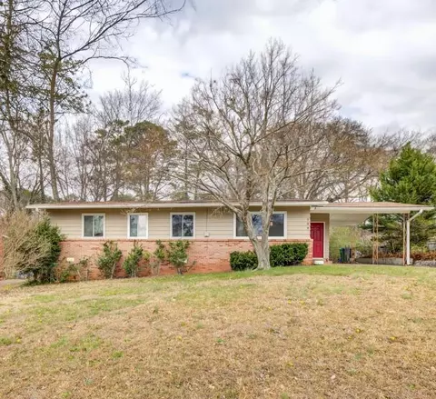639 Burbank Dr SE, Smyrna, GA 30080