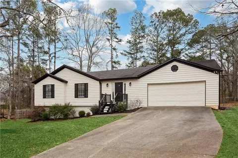 202 Deer Walk Dr, Winder, GA 30680