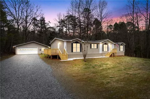 129 Richcraft Ln, Ellijay, GA 30536