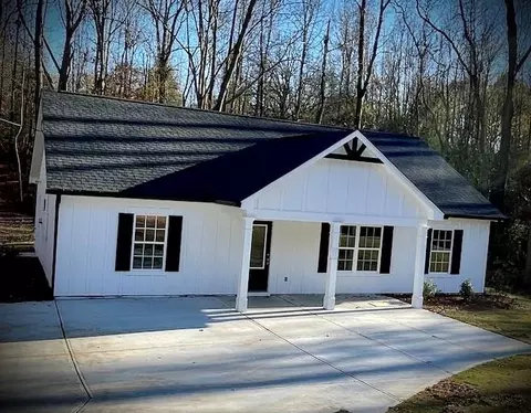 1133 Nails Creek Xing, Royston, GA 30662