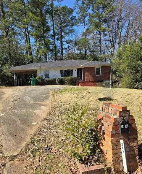 2113 Seavey Dr, Decatur, GA 30032