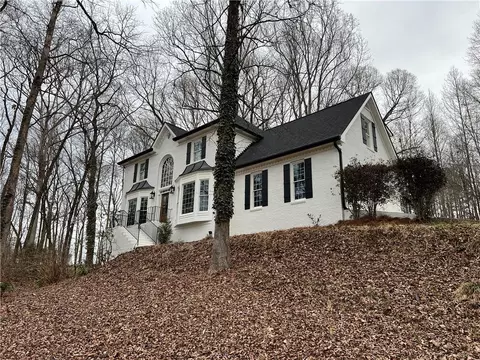 935 Steeplechase Rd, Alpharetta, GA 30004