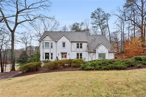 630 Willow Knoll Dr SE, Marietta, GA 30067