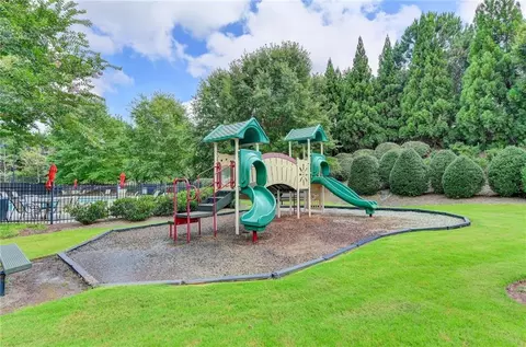 View/Area - 5560 Viewpoint Ct, Suwanee, GA 30024 photo 1 of 2