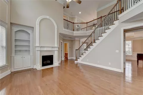 Living - 5560 Viewpoint Ct, Suwanee, GA 30024 photo 5 of 11