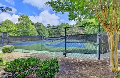 View/Area - 5560 Viewpoint Ct, Suwanee, GA 30024 photo 2 of 2