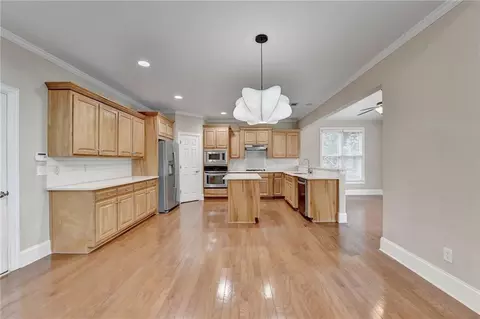 Kitchen - 5560 Viewpoint Ct, Suwanee, GA 30024 photo 1 of 10
