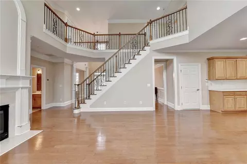 Living - 5560 Viewpoint Ct, Suwanee, GA 30024 photo 6 of 11