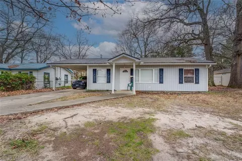 211 Sewell Cir, Warner Robins, GA 31093
