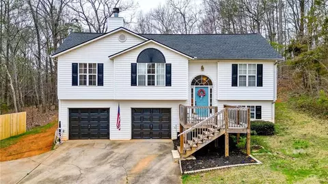 69 Oak Hill Dr NE, White, GA 30184