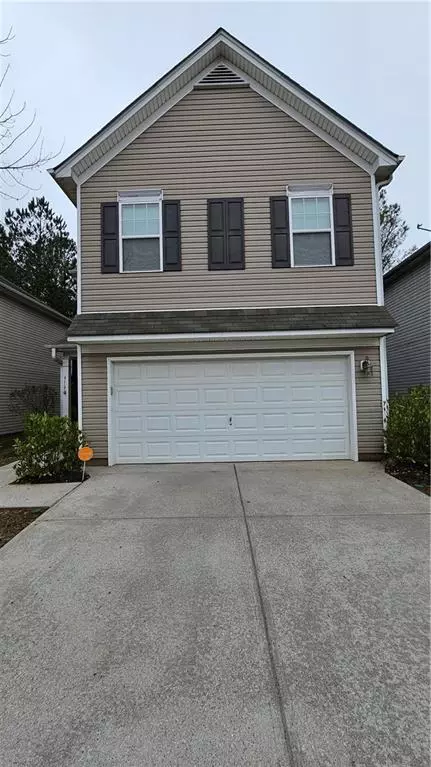 453 Lobdale Falls Dr, Lawrenceville, GA 30045