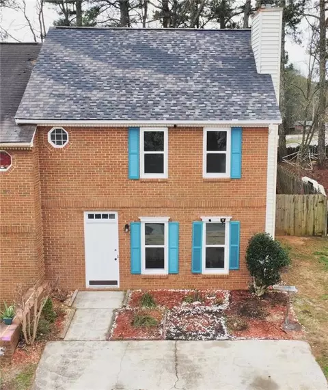 840 Indian Lake Dr NW, Lilburn, GA 30047