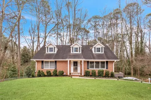 3221 Valaire Dr, Decatur, GA 30033