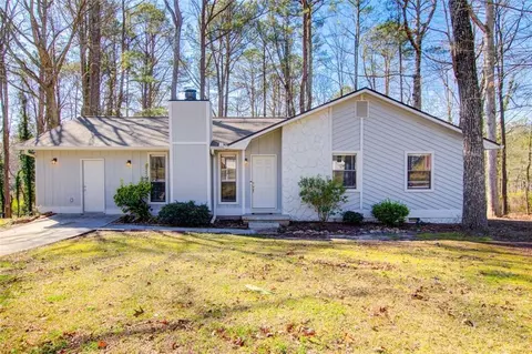 3908 Tanglewood Rd, Snellville, GA 30039