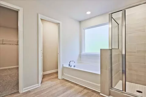 Bath - 1248 High Falls Ln, Grayson, GA 30017 photo 5 of 6