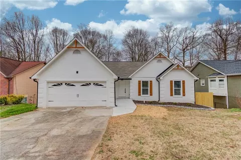 1910 Hollywood Dr, Lawrenceville, GA 30044