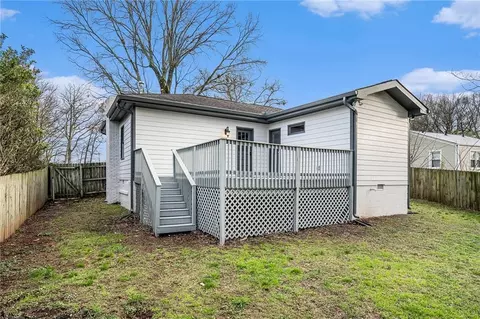 4010 E Johnson Cir, Chamblee, GA 30341 photo 23