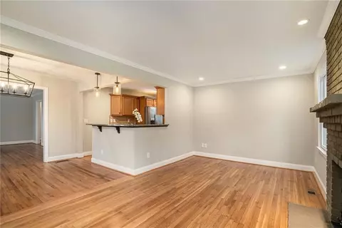 4010 E Johnson Cir, Chamblee, GA 30341 photo 6