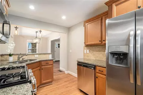 4010 E Johnson Cir, Chamblee, GA 30341 photo 11