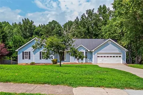 1571 Wynfield Dr, Auburn, GA 30011