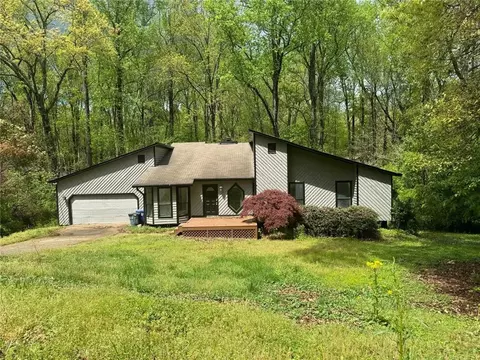 364 Ridgemont Dr, Lawrenceville, GA 30046