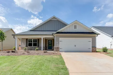 128 Franklin Hills Dr, Carnesville, GA 30521