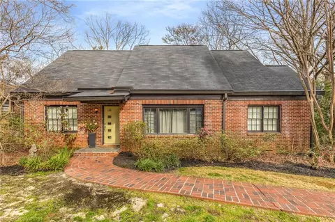 687 N Parkwood Rd, Decatur, GA 30030