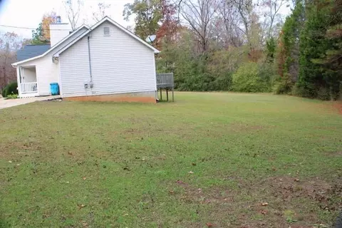 Exterior - 108 Moonlight Ct, Jackson, GA 30233 photo 5 of 10