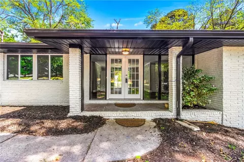 454 Swanson Dr, Lawrenceville, GA 30043