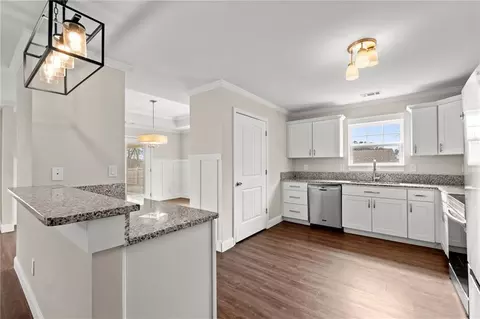 Kitchen - 7596 Lula Rd, Lula, GA 30554 photo 2 of 4