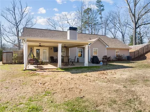 Exterior - 7596 Lula Rd, Lula, GA 30554 photo 3 of 4