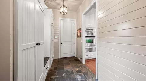 Entry Way - 1716 Granger Ct, Chamblee, GA 30341 photo 3 of 5