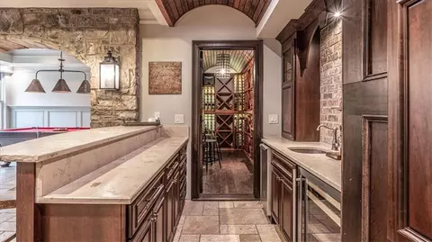 Bath - 1716 Granger Ct, Chamblee, GA 30341 photo 10 of 11