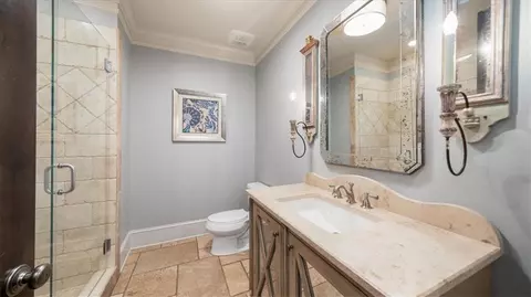Bath - 1716 Granger Ct, Chamblee, GA 30341 photo 9 of 11