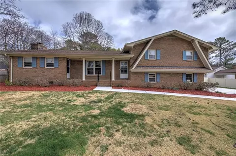 2810 Foothill Trl, Marietta, GA 30066