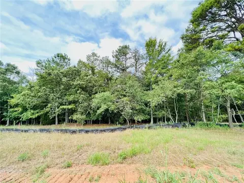132 Daniel Rdg SE, Cartersville, GA 30120