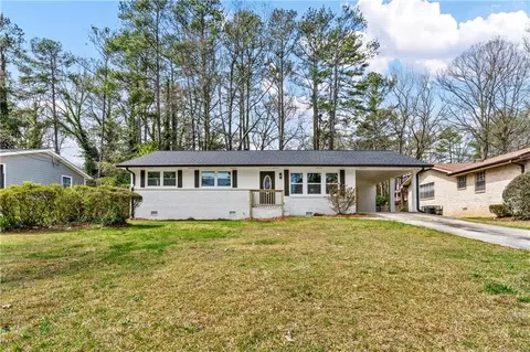 135 Hidden Brook Ct, College Park, GA 30349