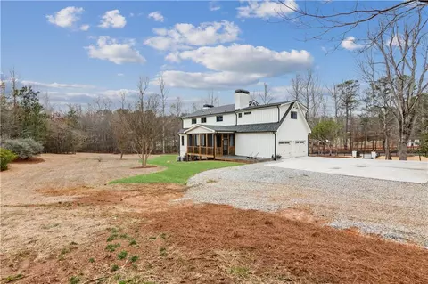 Exterior - 2885 Mountain Rd, Milton, GA 30004 photo 7 of 11