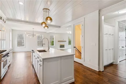 Kitchen - 2885 Mountain Rd, Milton, GA 30004 photo 3 of 4