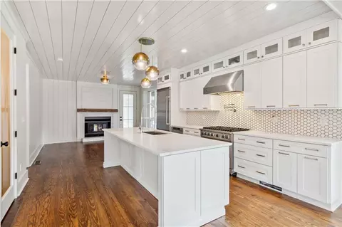Kitchen - 2885 Mountain Rd, Milton, GA 30004 photo 1 of 4