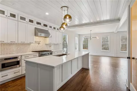 Kitchen - 2885 Mountain Rd, Milton, GA 30004 photo 4 of 4