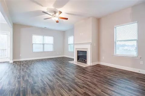 Living - 72 Hidden Pines Cir, Pendergrass, GA 30567 photo 4 of 5