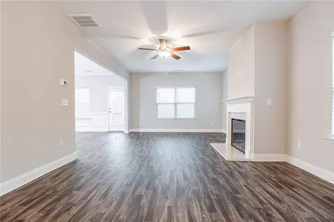 Living - 72 Hidden Pines Cir, Pendergrass, GA 30567 photo 2 of 5