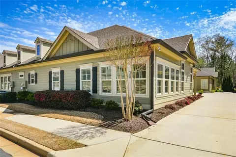 30 Cedarcrest Village Ln, Acworth, GA 30101