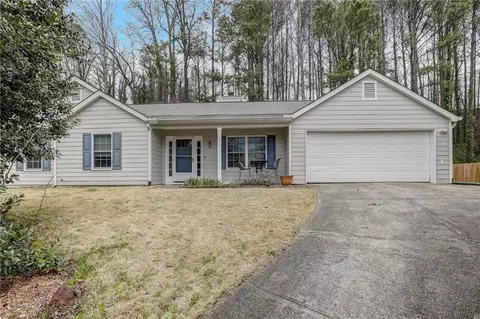 829 Riverstone Ln, Woodstock, GA 30188