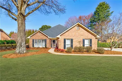715 Lewiston Ct, Alpharetta, GA 30004