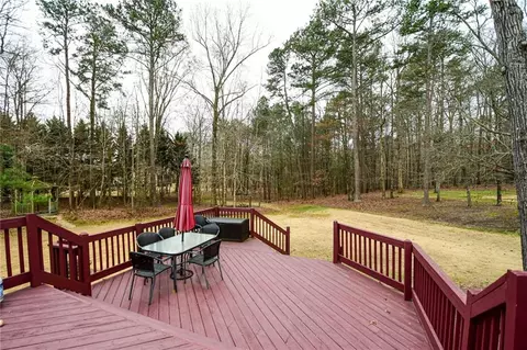 Exterior - 100 Bennington Pass, Tyrone, GA 30290 photo 8 of 12
