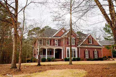 Exterior - 100 Bennington Pass, Tyrone, GA 30290 photo 2 of 12
