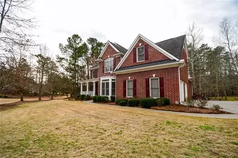 Exterior - 100 Bennington Pass, Tyrone, GA 30290 photo 3 of 12
